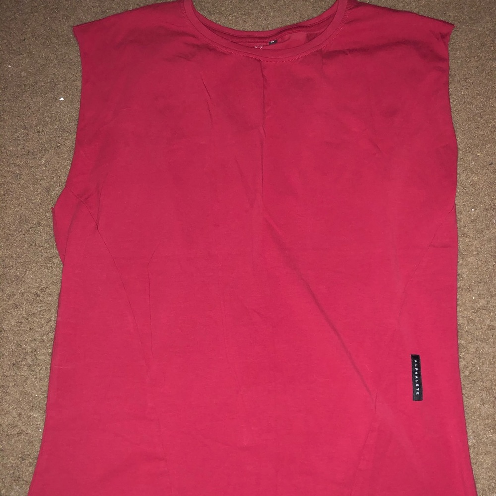 Alphalete medium red muscle tee/cap sleeve
